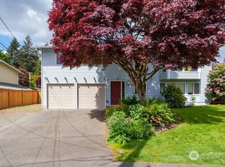 19325 58th Pl NE, Kenmore, WA 98028