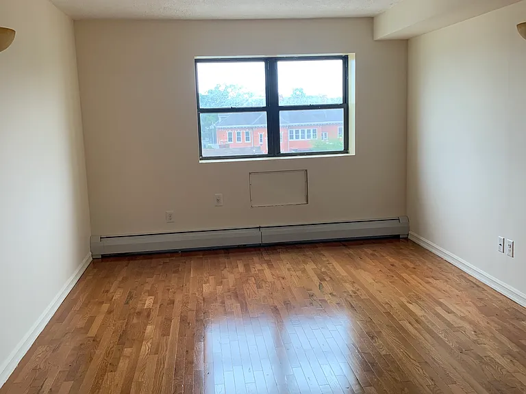 12 Brooklyn Ave #505 — Photo 5