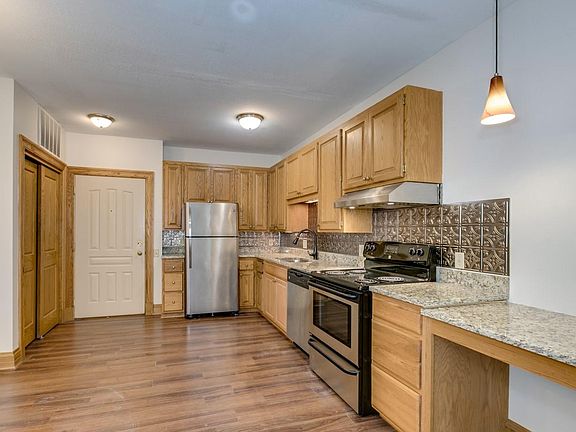 2nd image of 614 Portland Ave APT 103