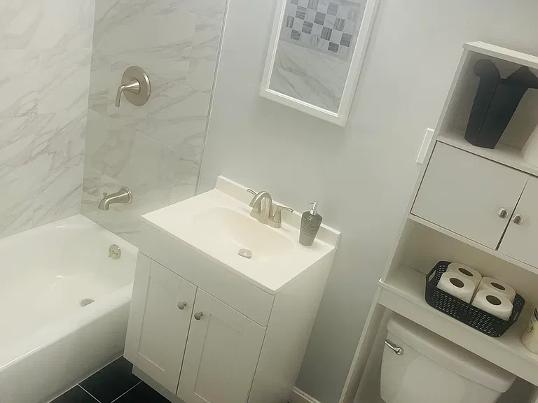 1 Continental Ct #1/3 — Photo 18