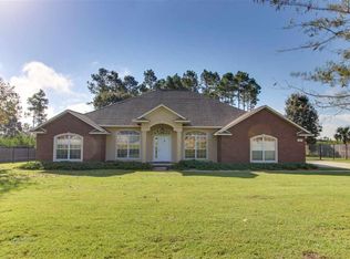 2813 Wallace Lake Rd, Pace, FL 32571