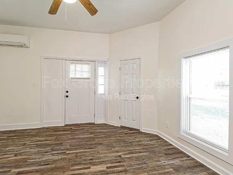 709 S Davis Ave — Photo 13