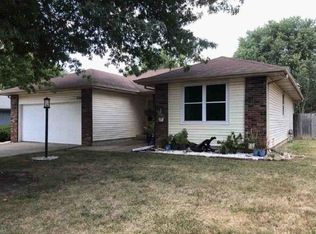 2793 W Katella Ln, Springfield, MO 65807
