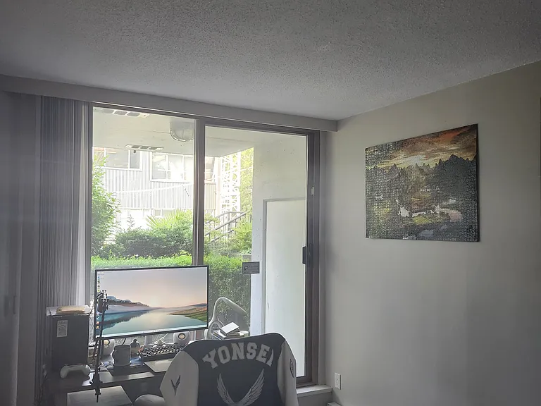 1633 W 8th Ave #3 — Photo 5