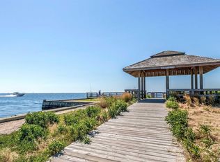 11 Rogers St, Blue Point, NY 11715