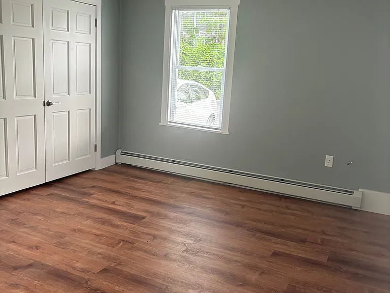 Laundry room/office