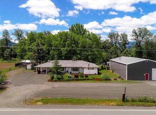 8485 Lookingglass Rd, Roseburg, OR 97471