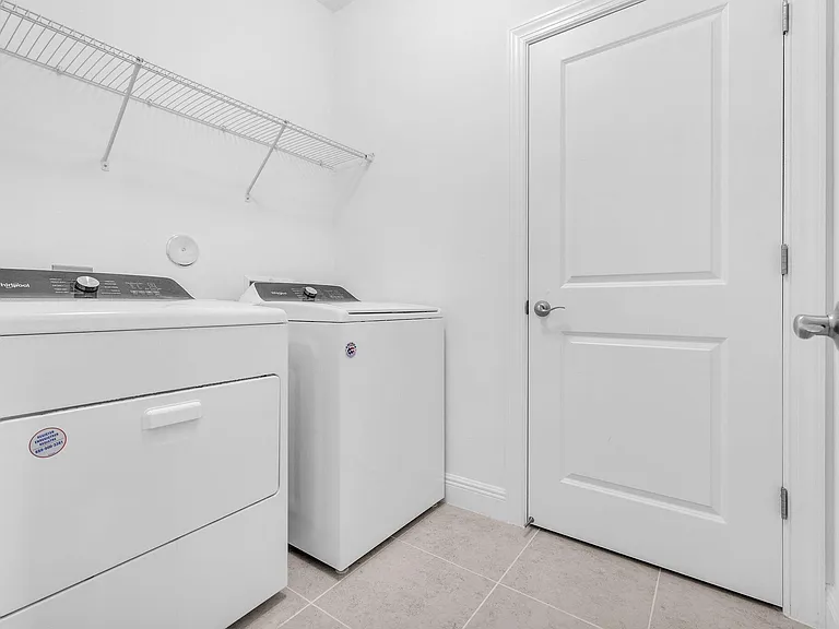 540 Sanderling Cir — Photo 17