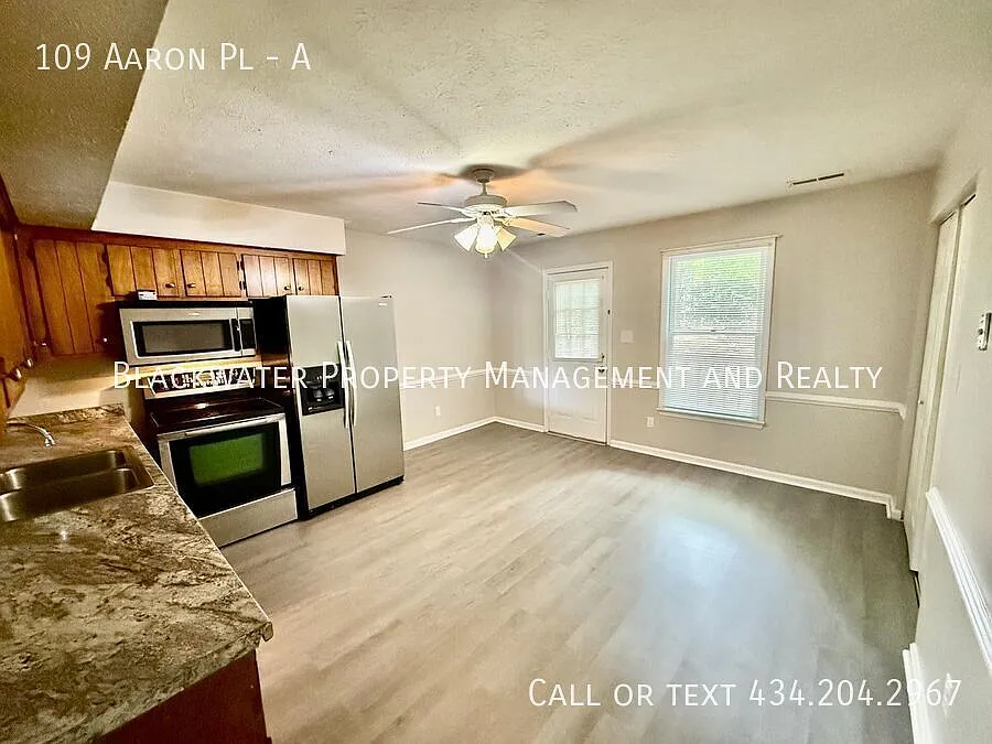 3 Bedroom Duplex — Photo 3