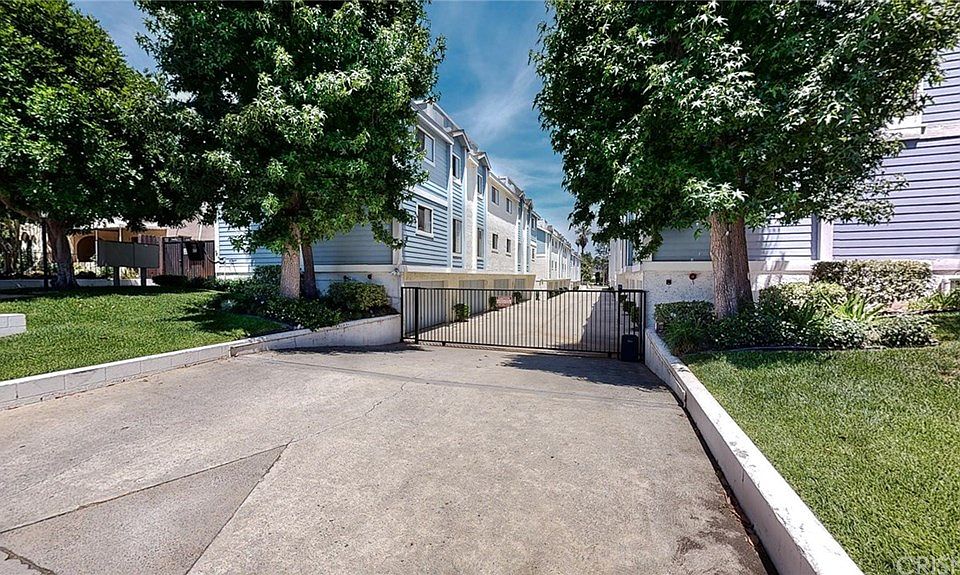 1st image of 630 N Wilson Ave APT 2