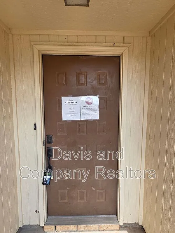 Studio, 1711 sqft, $2,000 — Photo 2