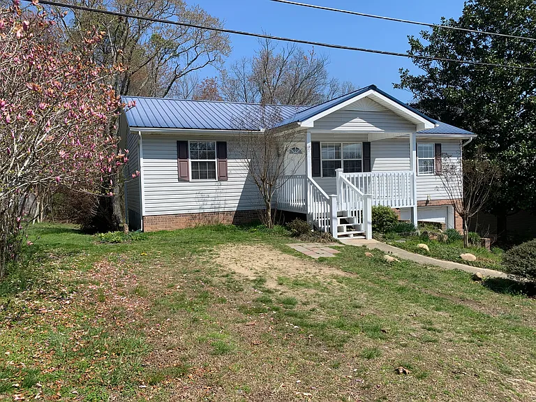 3470 Timber Hill Dr SE — Photo 2