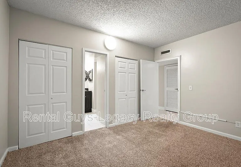 601 1st St S #2H — Photo 14