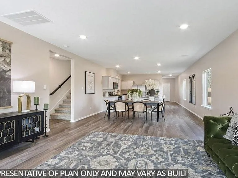 559 Belle Springs Ln — Photo 3