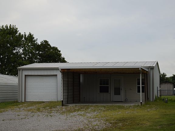 4th image of 1300 N Forest Ave