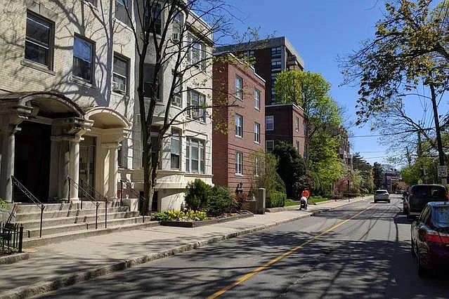 75 Park St #B — Photo 12