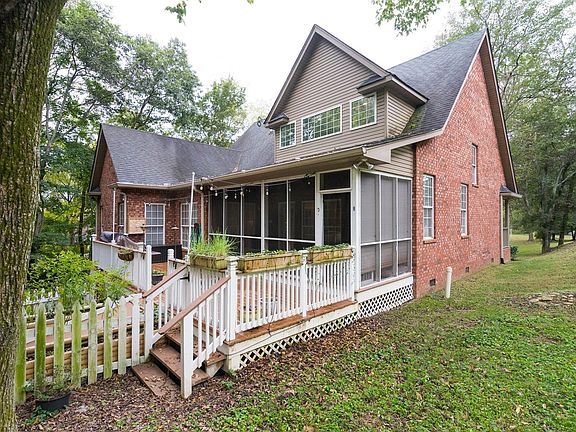 screened & uncovered decks