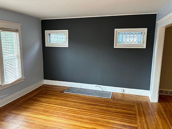 4th image of 1 Traymore St Unit 2