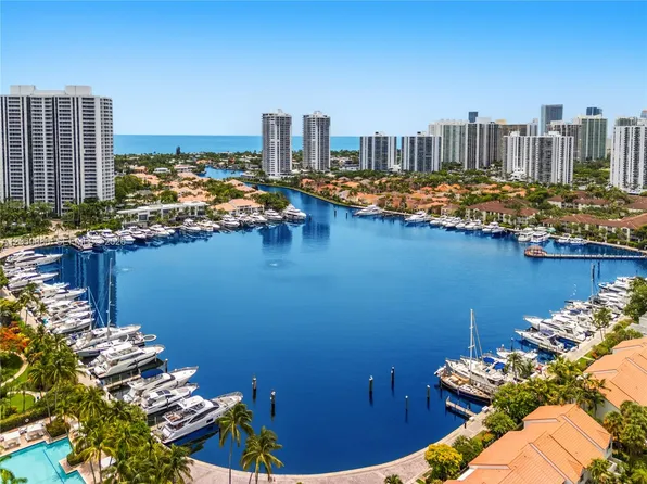 21399 Marina Cove Cir #M15, Miami, FL 33180