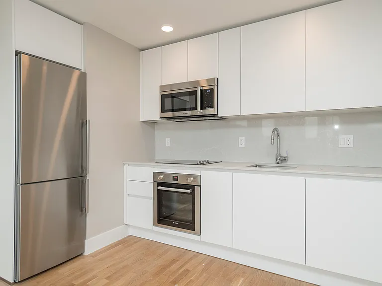 334 Harvard St #K7 — Photo 10