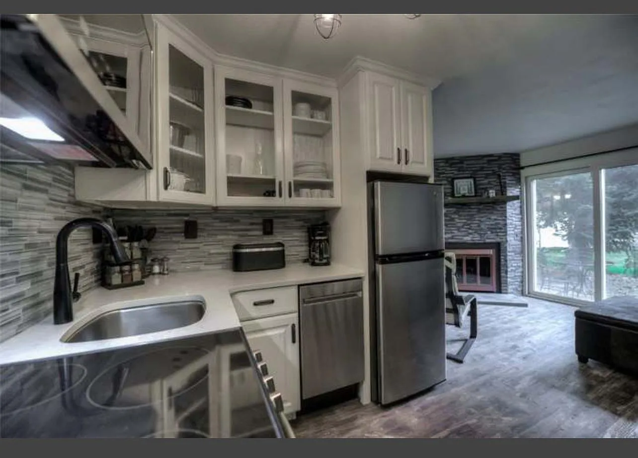 401 S Ridge St — Photo 1