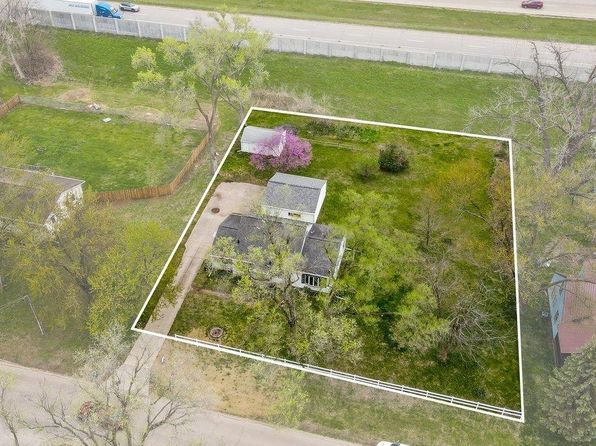 1907 6th St, Evansdale, IA 50707