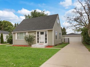 2808 Winthrop Ave, Racine, WI 53403