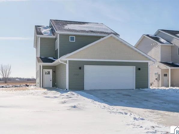 3105 Bassett Dr, Mankato, MN 56001