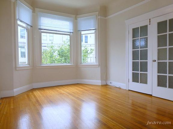 4th image of 245 Vicksburg St #2