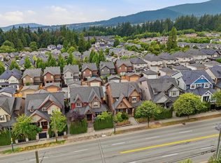 1386 Coast Meridian Rd, Coquitlam, BC V3E 3H1