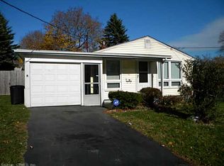 54 Curry Rd, Hamden, CT 06517