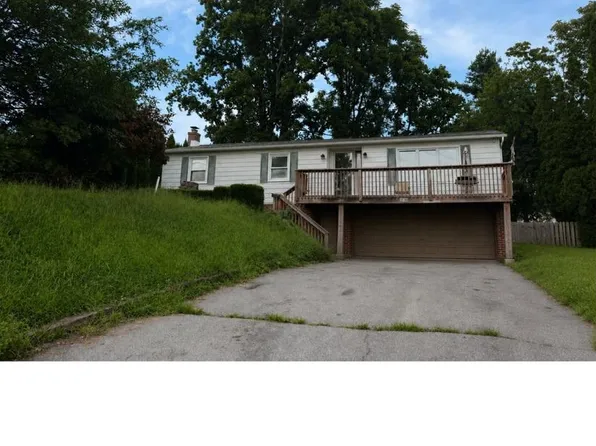 1135 Lebanon Rd, Manheim, PA 17545