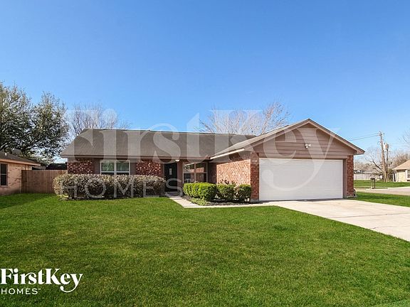 2nd image of 3818 Rosemont Dr
