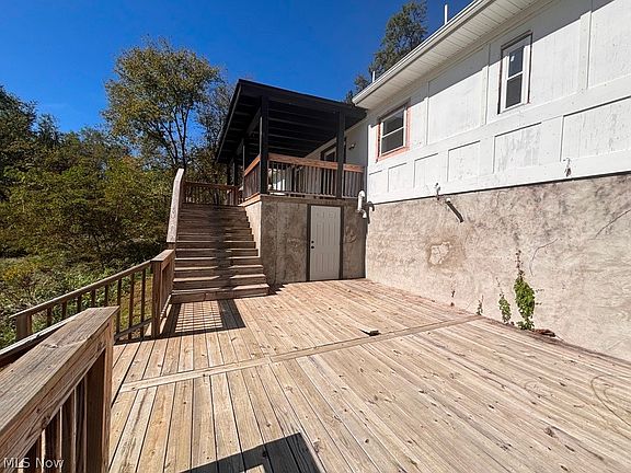 23rd image of 117 Patterson Ln