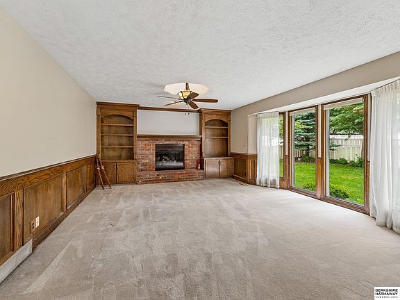 4th image of 603 Dearborn Cir