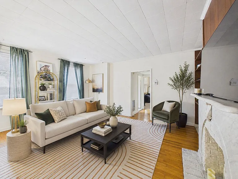 2228 Wallace St — Photo 12