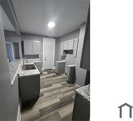 4th image of 1515 Foliage St