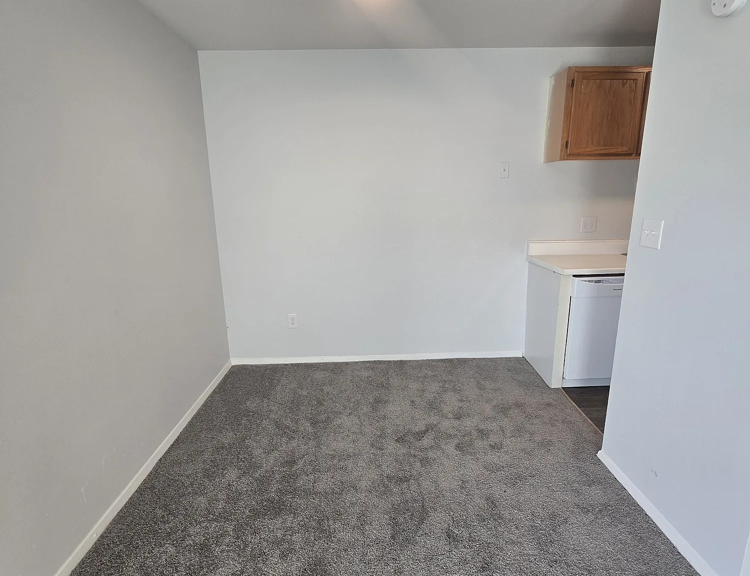 2 bed, $1,095 — Photo 4