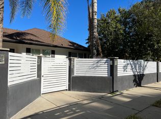 7840 Woodlake Ave, Canoga Park, CA 91304
