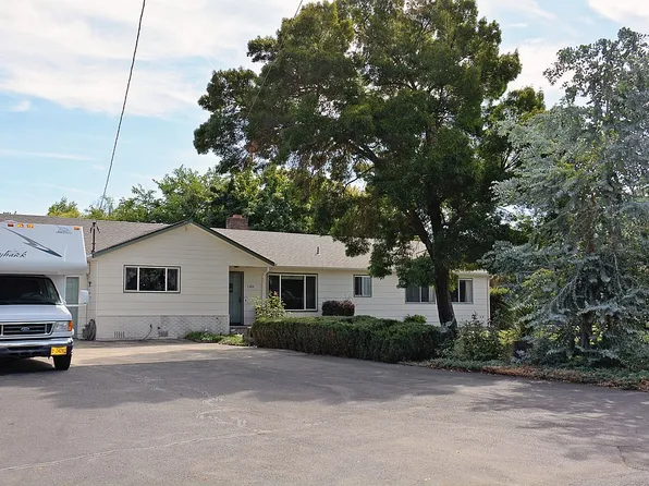 1320 Covina Ave, Medford, OR 97504