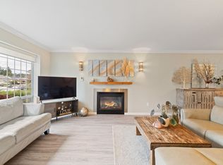 32345 Clinton Ave, Abbotsford, BC V2T5B3