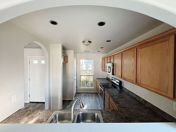4th image of 4415 N 35th St