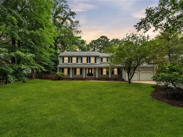 207 Walden Dr, Yorktown, VA 23692