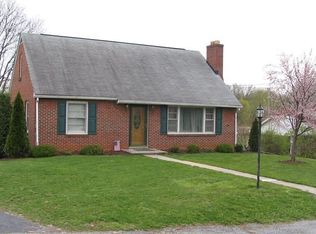 20935 Twin Springs Dr, Smithsburg, MD 21783