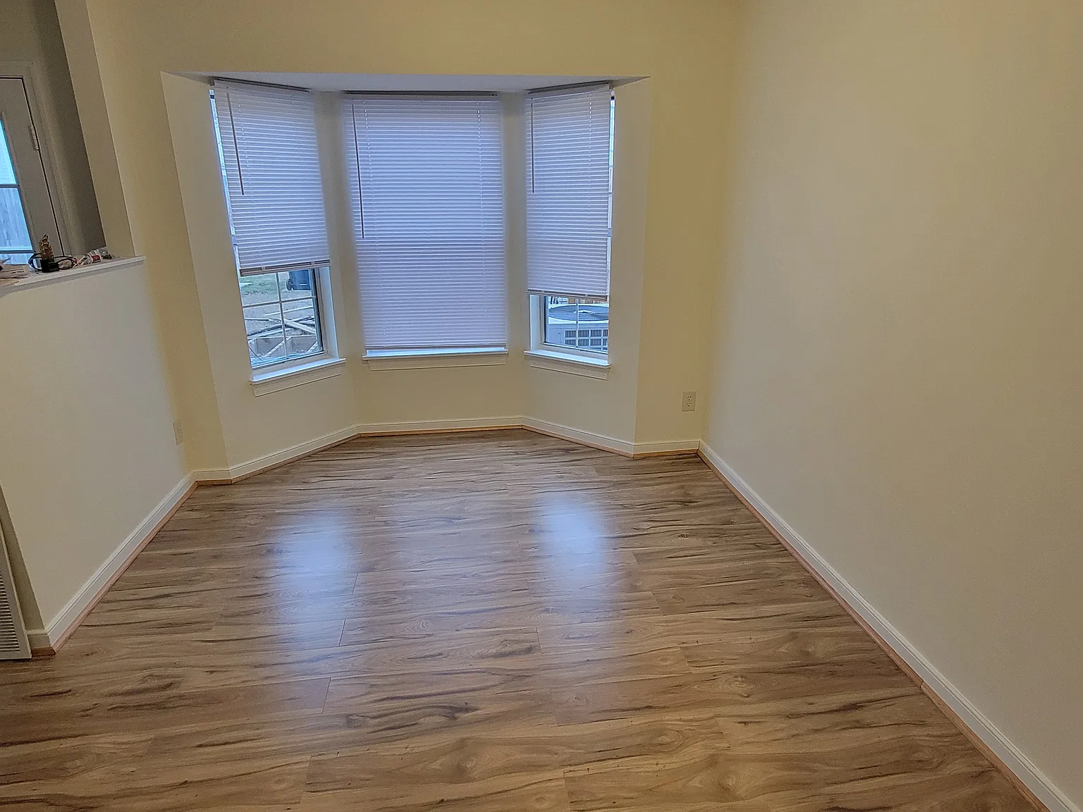 3 bed, 2.5 bath, 1280 sqft, $1,995 — Photo 4