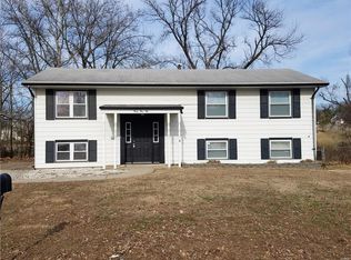 3310 Hannibal Dr, Saint Charles, MO 63301