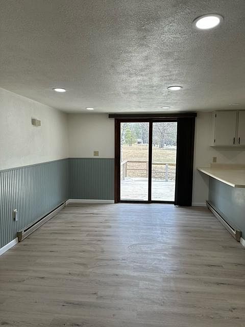 1st image of N455 River Dr