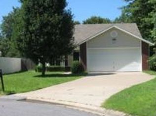 507 SE 12th St, Bentonville, AR 72712