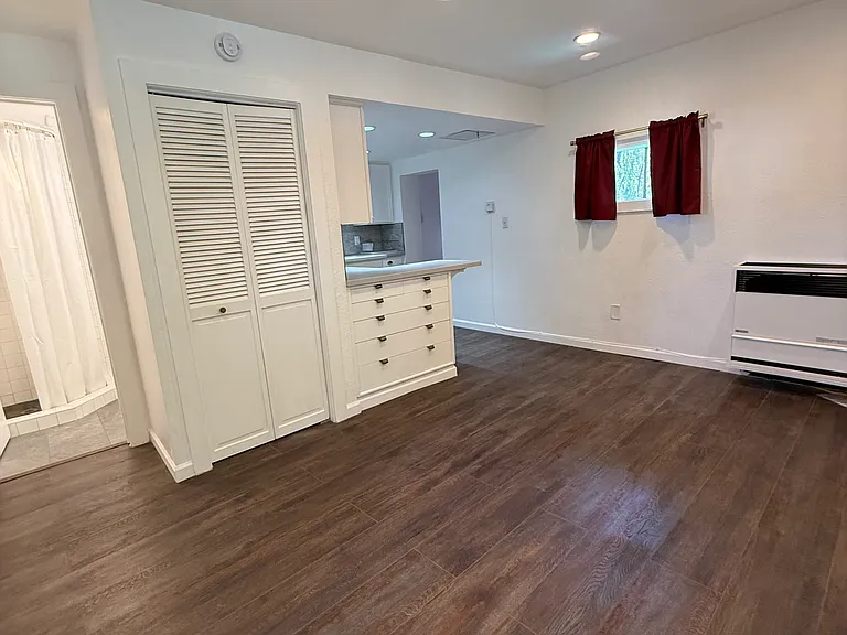 280B Mary St — Photo 3