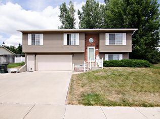 2300 Dry Fork Dr, Gillette, WY 82718
